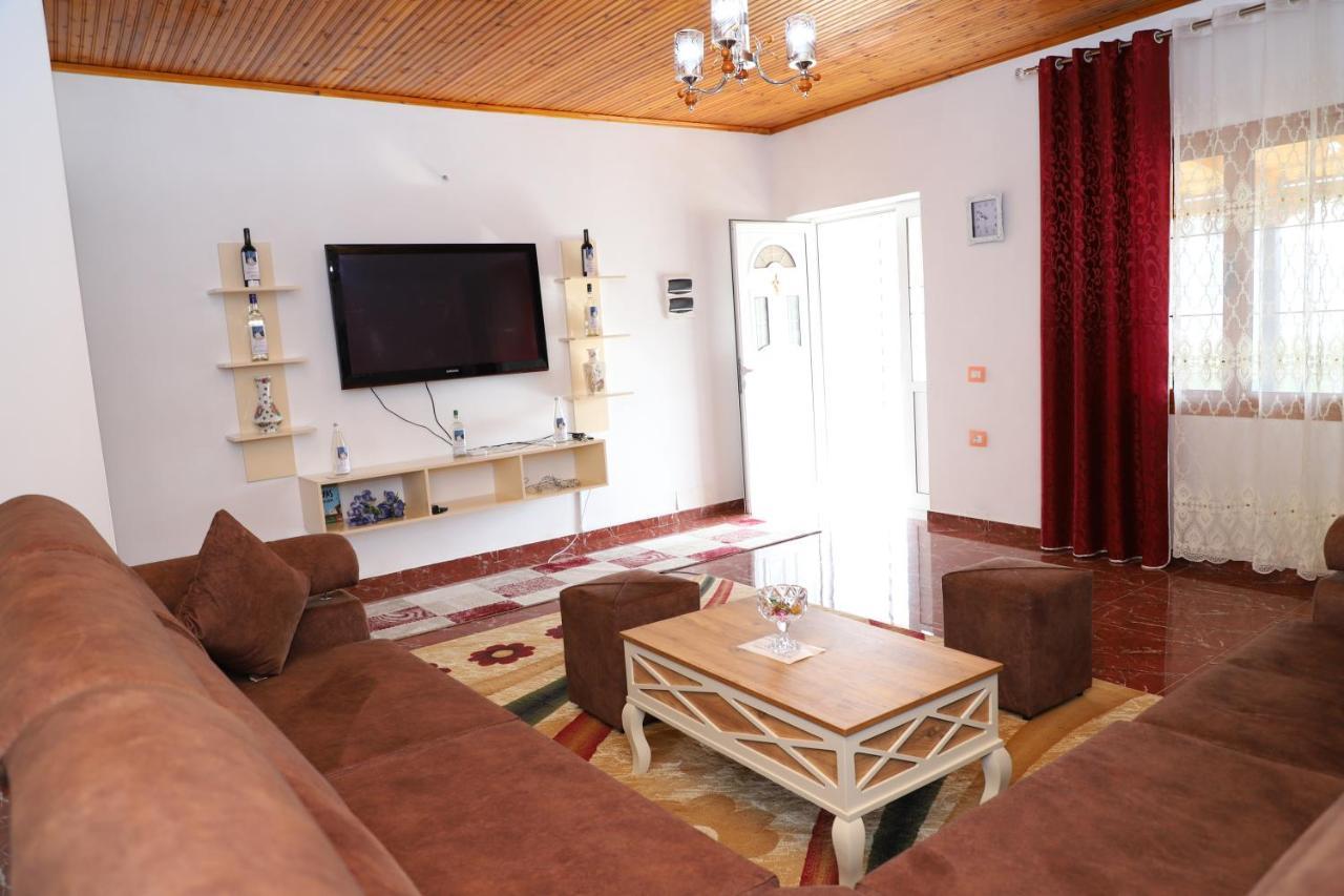Villa Rexho Berat Buitenkant foto