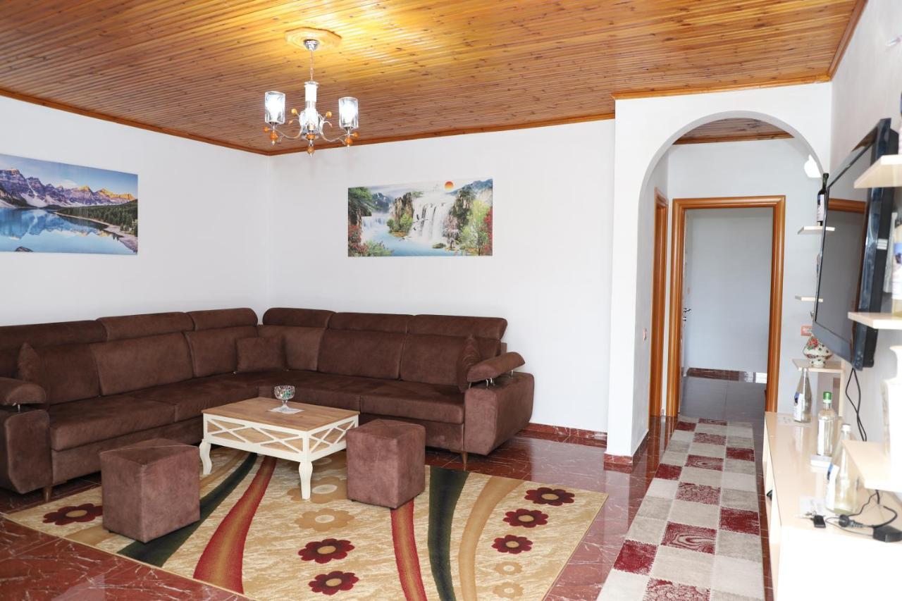 Villa Rexho Berat Buitenkant foto