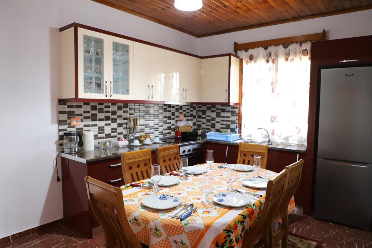 Villa Rexho Berat Buitenkant foto
