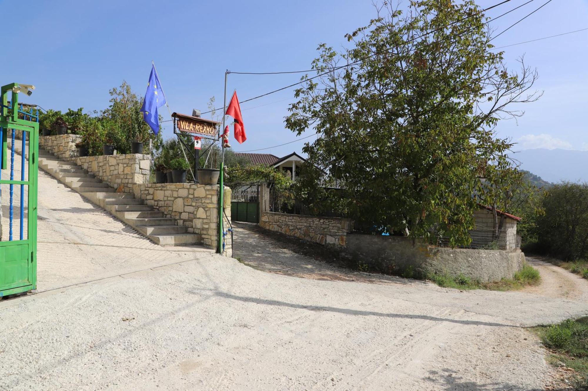 Villa Rexho Berat Buitenkant foto