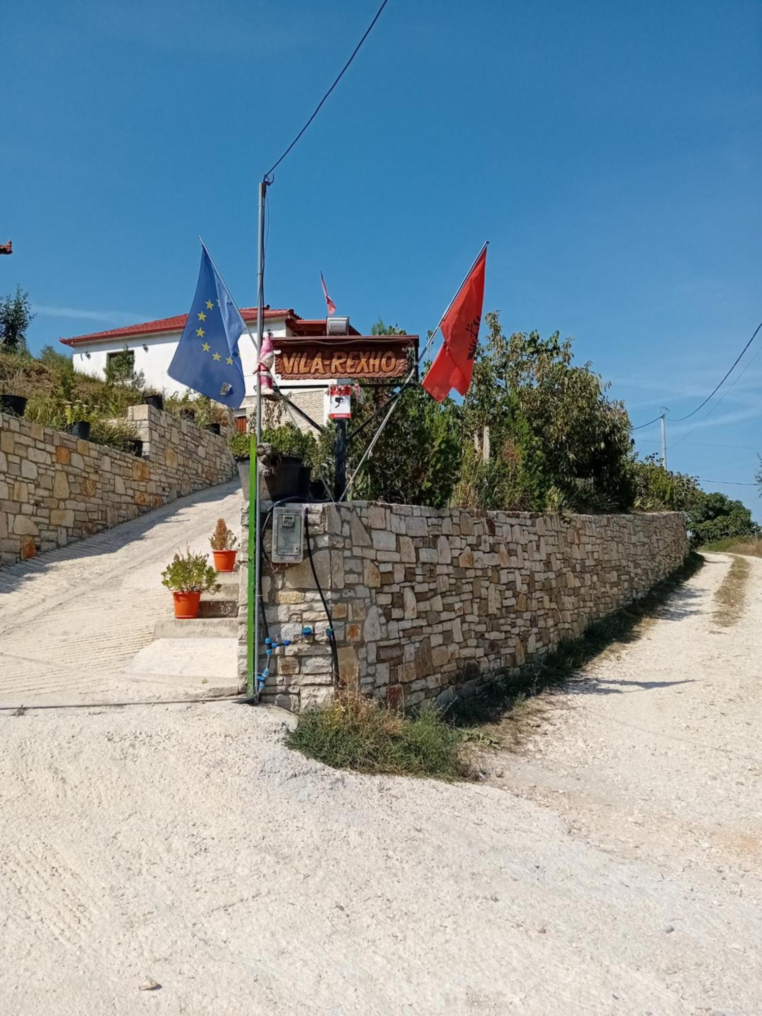 Villa Rexho Berat Buitenkant foto