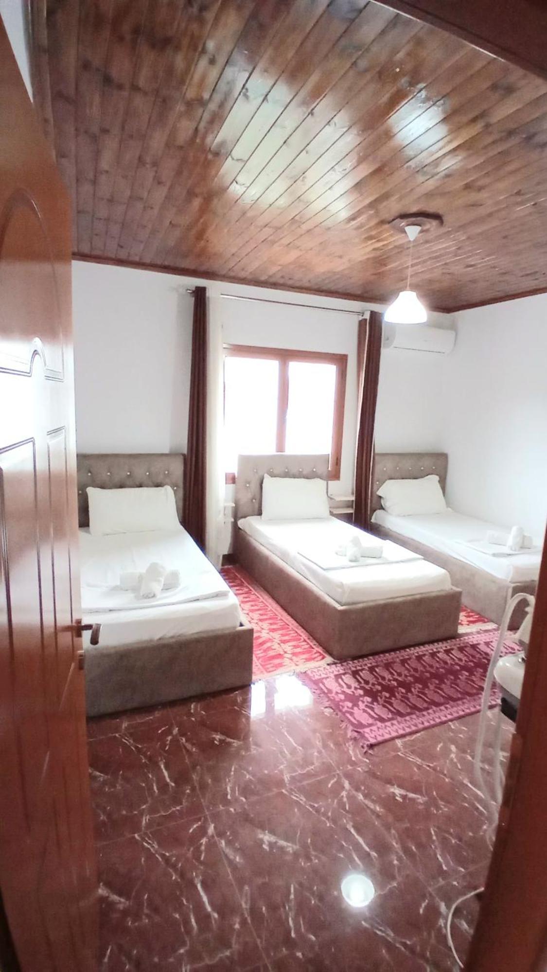 Villa Rexho Berat Buitenkant foto